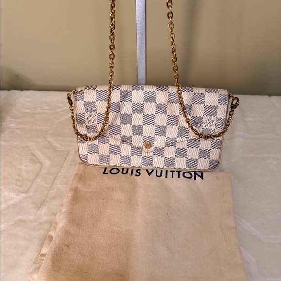 Louis Vuitton Pochette Félicie in Damier Azur canvas. - Picture 2 of 16